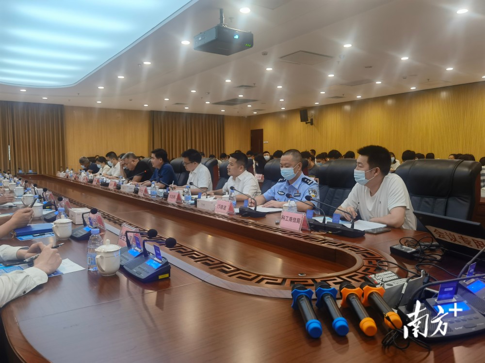  英超启动环保计划减少碳足迹  